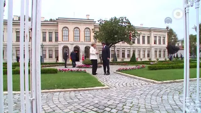 Davutoğlu-Merkel Görüşmesi Sona Erdi