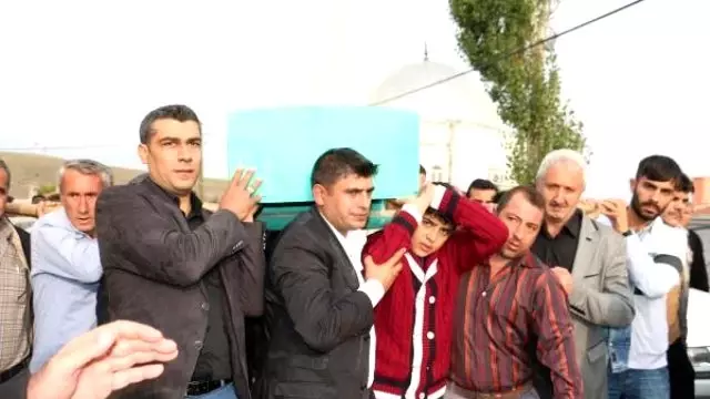 Ankaralı Namık' Çankırı'da Toprağa Verildi Ankaralı Namık' Çankırı'da Toprağa Verildi