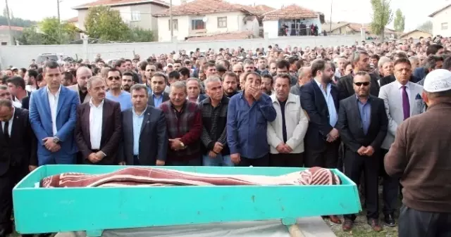 Ankaralı Namık Son Yolculuğuna Uğurlandı Ankaralı Namık Son Yolculuğuna Uğurlandı
