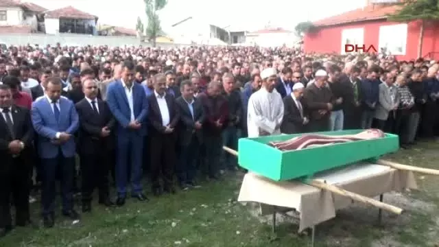 Çankırı - 'Ankaralı Namık' Çankırı'da Toprağa Verildi Çankırı - 'Ankaralı Namık' Çankırı'da Toprağa Verildi