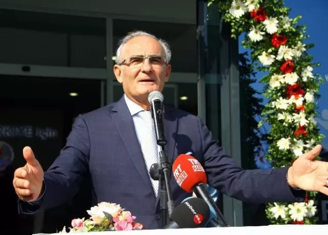 Bakan Kılıç, Atakum Gençlik Merkezi'ni Açtı