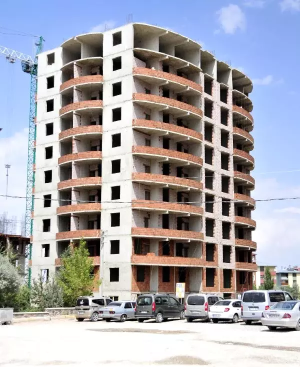 Belediyeden Konut Mağdurlarına: Adeta Gökyüzünden Daire Satın Almışlar Belediyeden Konut Mağdurlarına: Adeta Gökyüzünden Daire Satın Almışlar