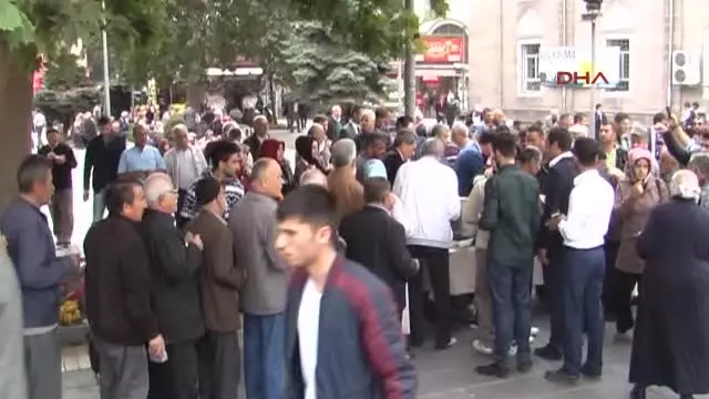 Kayseri Mhp?den Cuma Sorası Bin Kişilik Aşure İkramı Kayseri Mhp?den Cuma Sorası Bin Kişilik Aşure İkramı