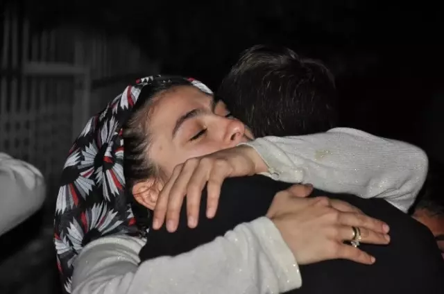 Eşmepınar Gazisi Kurbanla Karşılandı Eşmepınar Gazisi Kurbanla Karşılandı