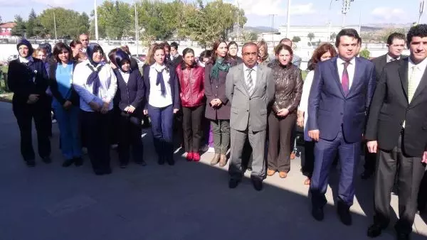 Uşak'ta Sağlıkçılar Terörü Kınadı