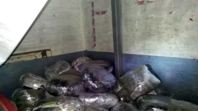 Konya�da Ev Eşyaları Arasında 308 Kilo Esrar Sevkiyatına Tutuklama