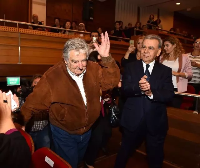 En Mütevazı Devlet Başkanı Nobel'i Neden Reddettiğini Açıkladı