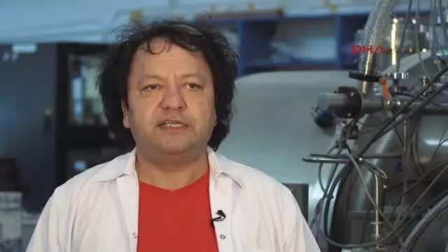 Sdü'de Vakumlu Cam Üretildi