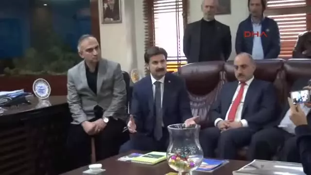 Sapanca Belediye Başkanının Makam Otomobili Kurşunlandı Sapanca Belediye Başkanının Makam Otomobili Kurşunlandı