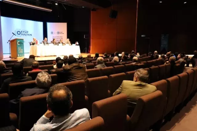 12'nci Uluslararası Eyüp Sultan Sempozyumu Sona Erdi 12'nci Uluslararası Eyüp Sultan Sempozyumu Sona Erdi