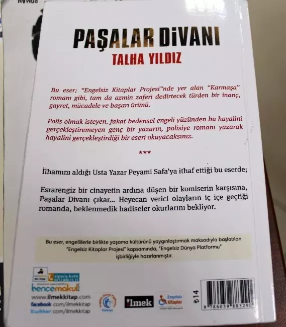 Polis Olamadı Kitabını Yazdı