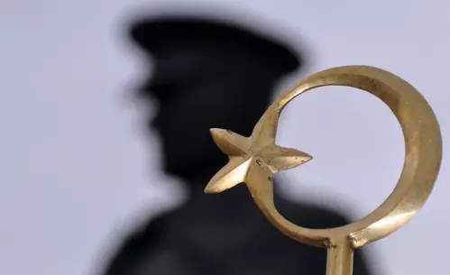 Atatürk, Ölümünün 77. Yılında Saygıyla Anıldı
