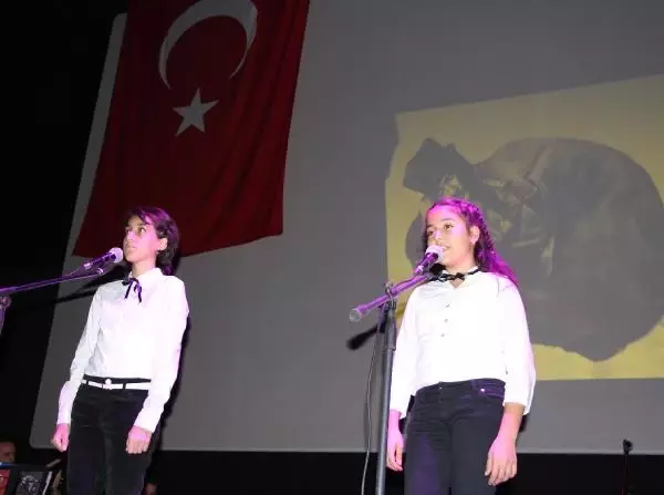 İranlı Kız Öğrenci, İngilizce Atatürk Şiiri Okudu İranlı Kız Öğrenci, İngilizce Atatürk Şiiri Okudu