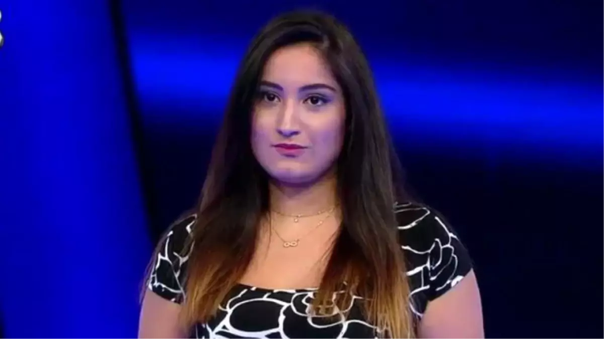 Gamze Akin Bahce Duvarindan Astim Haber