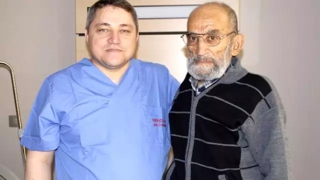 Önce Kalp Pili Durduruldu Sonra Mesane Tümörü Alındı Önce Kalp Pili Durduruldu Sonra Mesane Tümörü Alındı