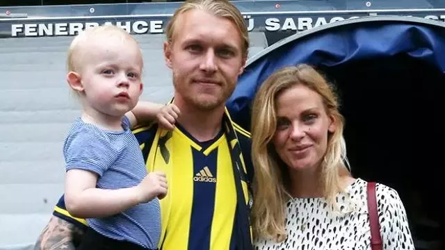 Simon Kjaer İkinci Kez Baba Oldu - Spor Haberleri