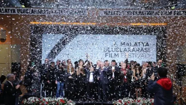 Malatya'da En İyi Film Ödülü 'Kar Korsanları'nın Oldu Malatya'da En İyi Film Ödülü 'Kar Korsanları'nın Oldu