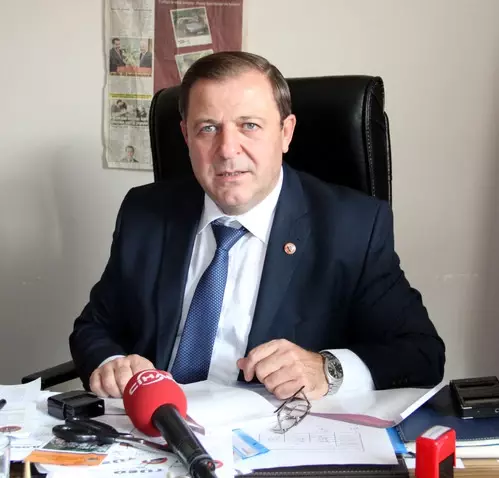 Emeklilerin 'Toki'den Evalma' Kuyruğu Emeklilerin 'Toki'den Evalma' Kuyruğu
