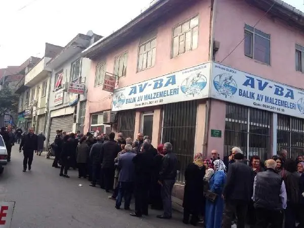 Emeklinin 'Ev' Kuyruğu Emeklinin 'Ev' Kuyruğu