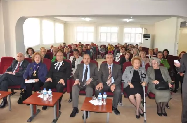 Engelli Öğrencilere Sınıf ve Oyun Parkı Yapıldı Engelli Öğrencilere Sınıf ve Oyun Parkı Yapıldı
