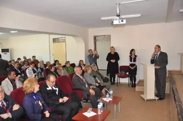 Engelli Öğrencilere Sınıf ve Oyun Parkı Yapıldı Engelli Öğrencilere Sınıf ve Oyun Parkı Yapıldı