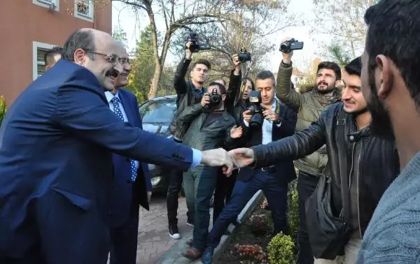 YÖK'ün, 'Kültür Sanat Söyleşileri' Bartın'dan Başladı YÖK'ün, 'Kültür Sanat Söyleşileri' Bartın'dan Başladı