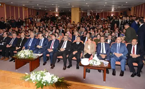 YÖK Başkanı, Bartın Üniversitesi Öğrencileriyle Buluştu YÖK Başkanı, Bartın Üniversitesi Öğrencileriyle Buluştu