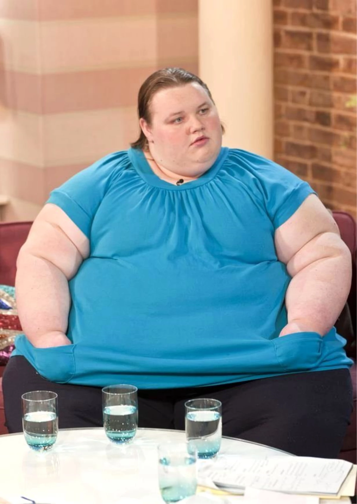 Видимо толстых. Джорджия Дэвис толстая. Толстая девочка Джорджия Дэвис. Жирная девочка.