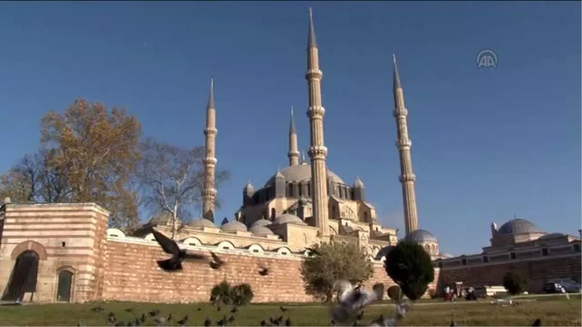 Eski Payitaht Gecesiyle de Gündüzüyle de Büyülüyor