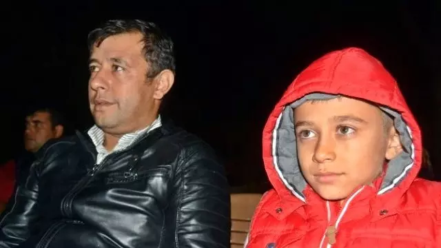 Demre'de Yaşayan 11 Yaşındaki Ömer, Sinemayla Tanıştı Demre'de Yaşayan 11 Yaşındaki Ömer, Sinemayla Tanıştı