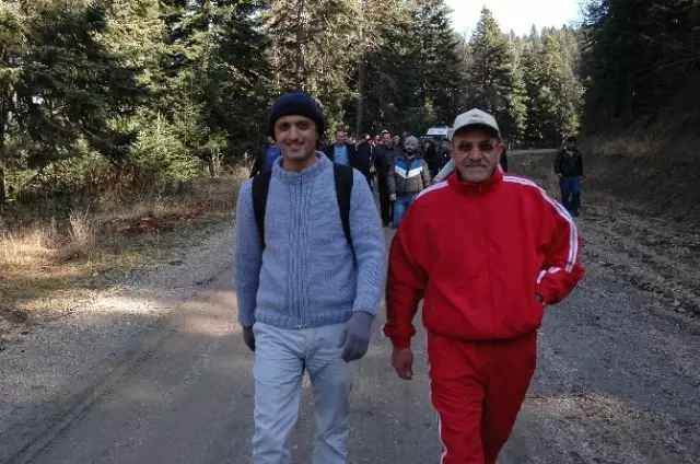 Sağlık İçin Akgöl'e Yürüdüler