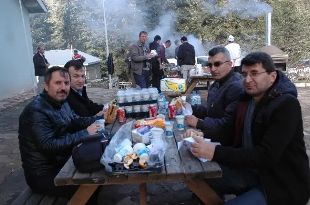 Sağlık İçin Akgöl'e Yürüdüler