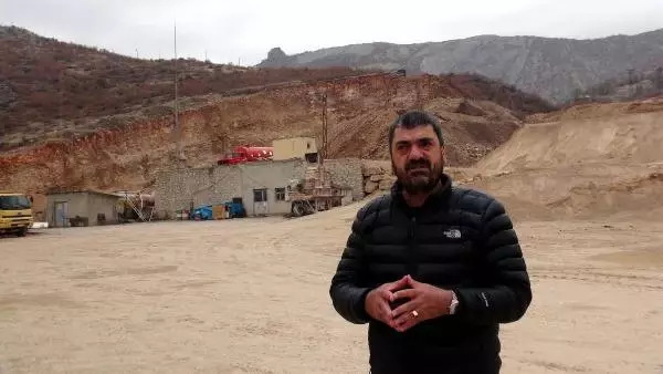 Tuncelili İşadamı Çevreye Zarar Verdiği Gerekçesiyle Taş Ocağını Kapattı Tuncelili İşadamı Çevreye Zarar Verdiği Gerekçesiyle Taş Ocağını Kapattı