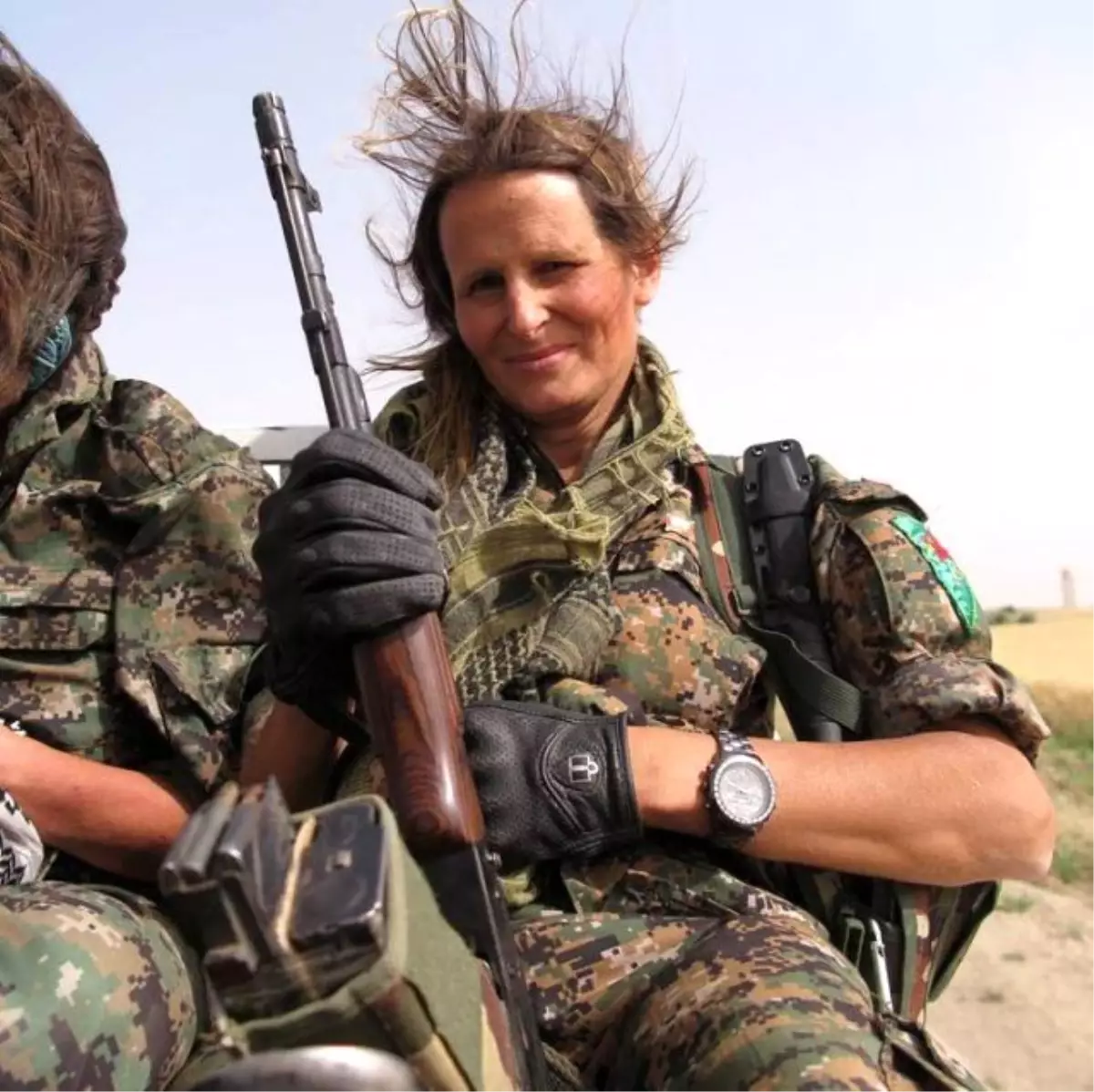 Ханна Боман YPJ. Женщина наемник. Сирийские женщины.