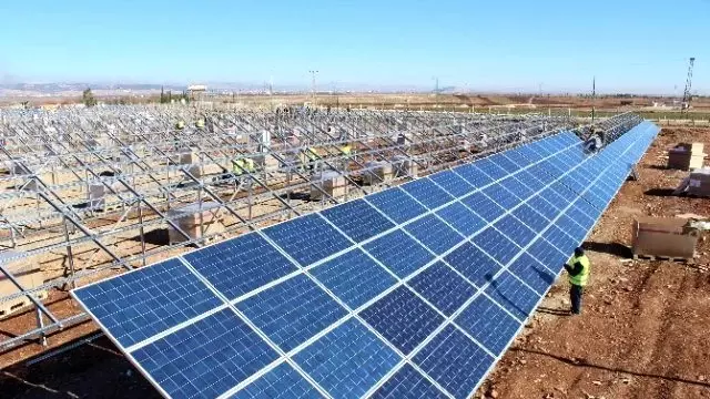 Türkiye'nin En Büyük Güneş Enerji Projesi Adıyaman'da Hayata Geçiyor