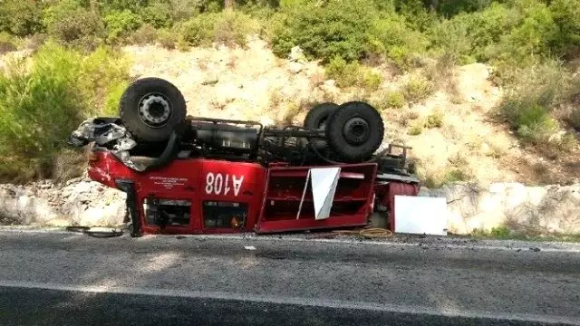 Marmaris'te Yangın Arazözü Devrildi; 5 Yaralı - Haberler