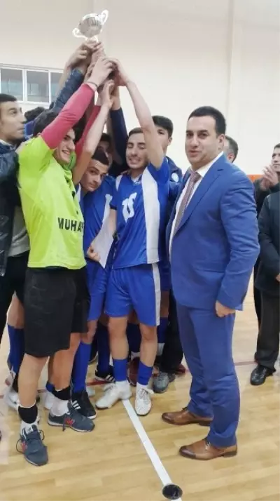 Rize'de Salon Futbolunda Şampiyonlar Belli Oldu