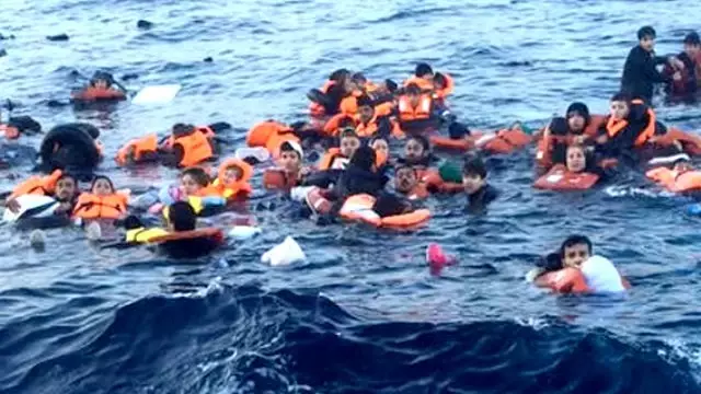 Ege Denizi'nde Facia: Üç Bebek ve Bir Çocuk Boğuldu Ege Denizi'nde Facia: Üç Bebek ve Bir Çocuk Boğuldu