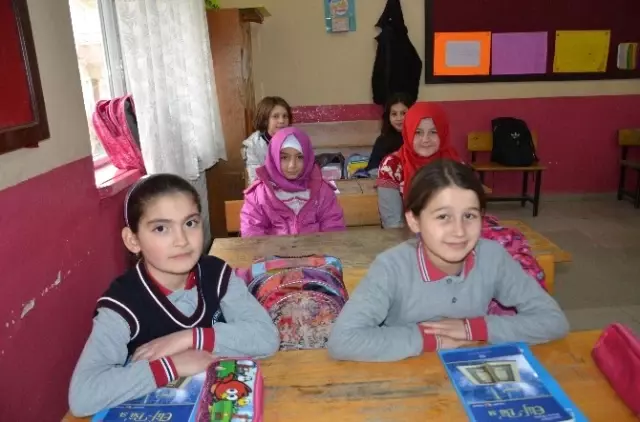 Hanönü'nde İmam Hatip Ortaokulu Eğitime Başladı