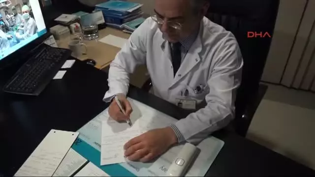 Bursa Türk Doktor, Canlı Yayınlanan Ameliyatla 83 Yaşındaki İtalyan'ın Yeniden Görmesini Sağladı Bursa Türk Doktor, Canlı Yayınlanan Ameliyatla 83 Yaşındaki İtalyan'ın Yeniden Görmesini Sağladı