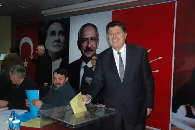 CHP'nin Bartın İl Kongresi Tartışmalar Arasında Yapıldı CHP'nin Bartın İl Kongresi Tartışmalar Arasında Yapıldı