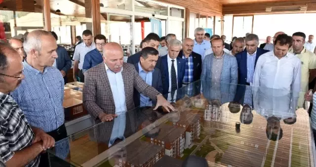 Sekmen: 'Erzurum'da 2015'te Hizmetlerimizle Zirveye Ulaştık' Sekmen: 'Erzurum'da 2015'te Hizmetlerimizle Zirveye Ulaştık'