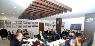 CHP'li Meclis Üyelerinden Başaranhıncal'a Kutlama Ziyareti