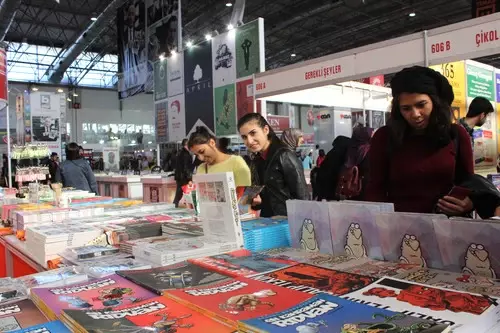 Aral: Türkiye'de Yayınlanma Özgürlüğü Dün Olduğu Gibi Bugün de Sorun Aral: Türkiye'de Yayınlanma Özgürlüğü Dün Olduğu Gibi Bugün de Sorun