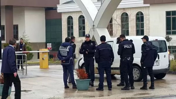 Bursa'da 'Paralel Yapı' Operasyonu Bursa'da 'Paralel Yapı' Operasyonu