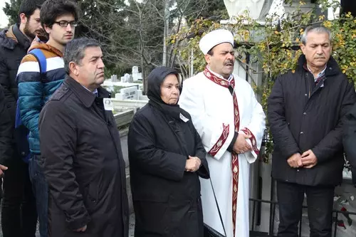 Safiye Ayla Targan, Ölüm Yıl Dönümünde Anıldı Safiye Ayla Targan, Ölüm Yıl Dönümünde Anıldı