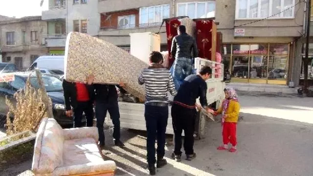 Ülkü Ocakları�ndan Sığınmacılara Ev Eşyası Yardımı Haberler