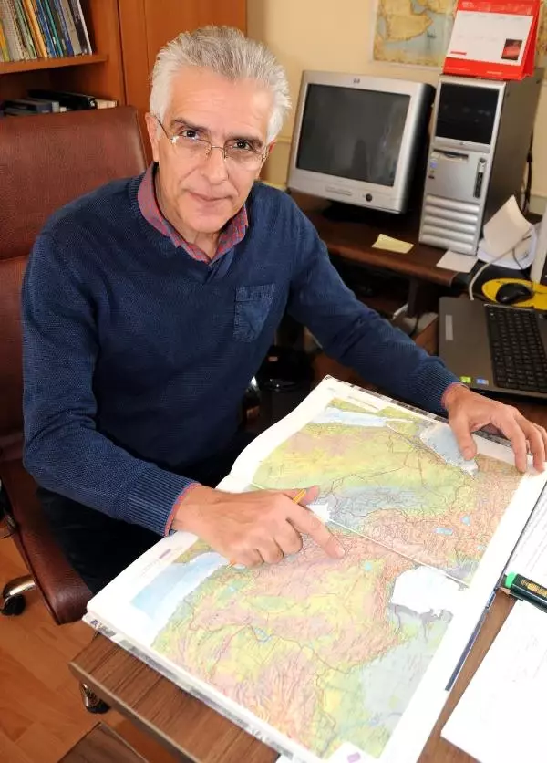 Van'dan İran'daki Göle Su Verilmesi Risk Teşkil Edebilir