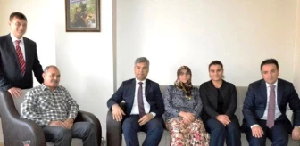 Vali Hamza Erkal, Yenice'de Şehit Ailesini Ziyaret Etti