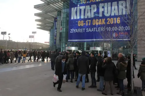 Ankara Kitap Fuarı'nı Çoğu Çocuk 250 Bin Kişi Gezdi Ankara Kitap Fuarı'nı Çoğu Çocuk 250 Bin Kişi Gezdi